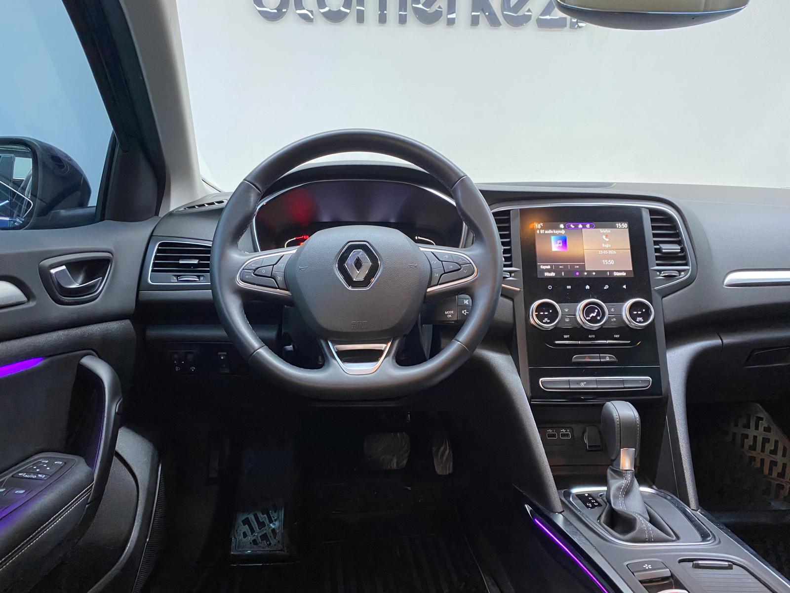 RENAULT MEGANE 9